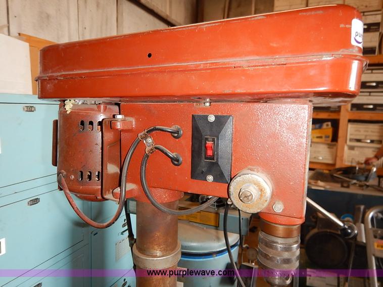 image for item BC9831 Heavy duty 16 speed drill press with vise