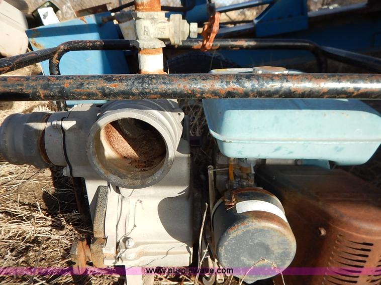 image for item BC9832 Makita irrigation pump