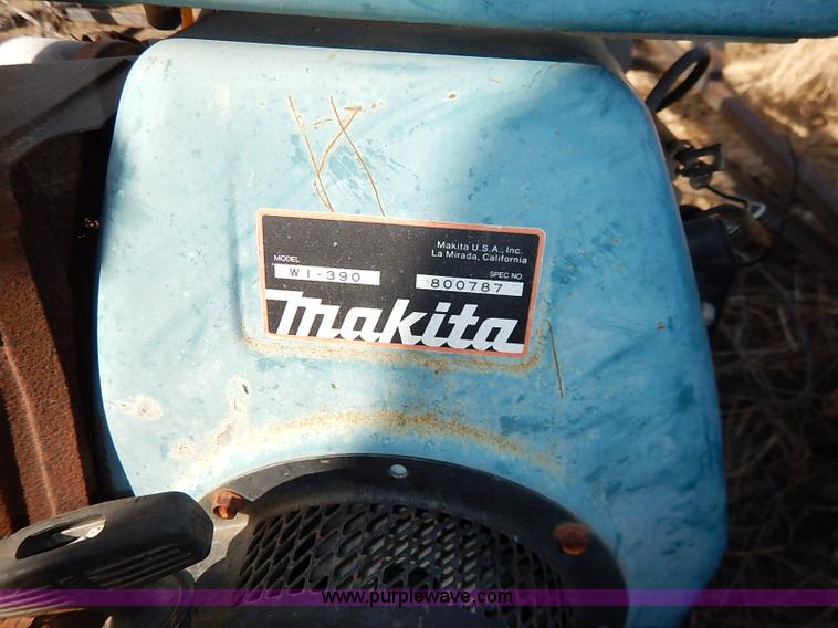 image for item BC9832 Makita irrigation pump