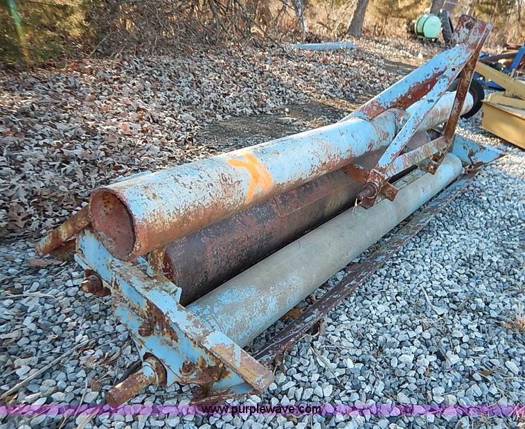 image for item BC9859 7' double drum turf roller