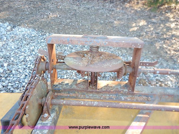 image for item BC9861 Barber metered feed seeder