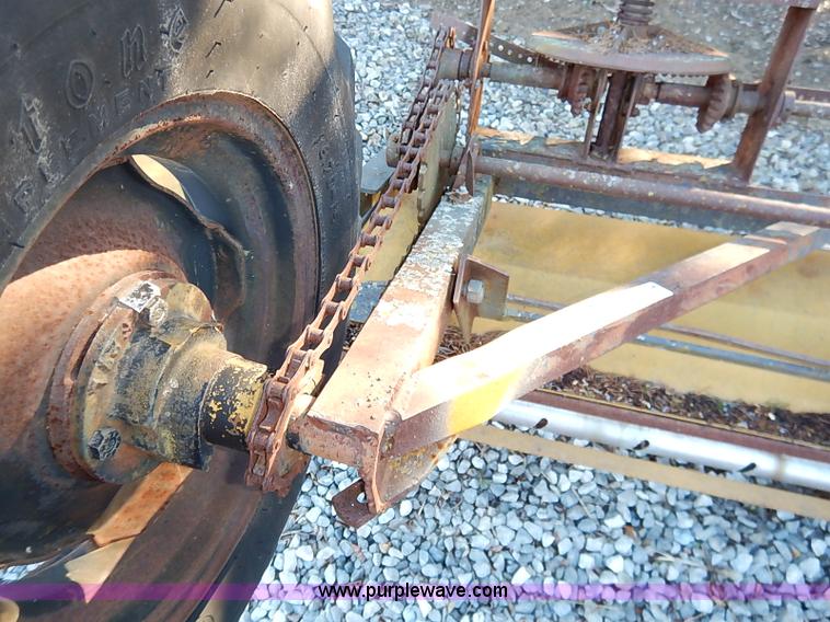 image for item BC9861 Barber metered feed seeder