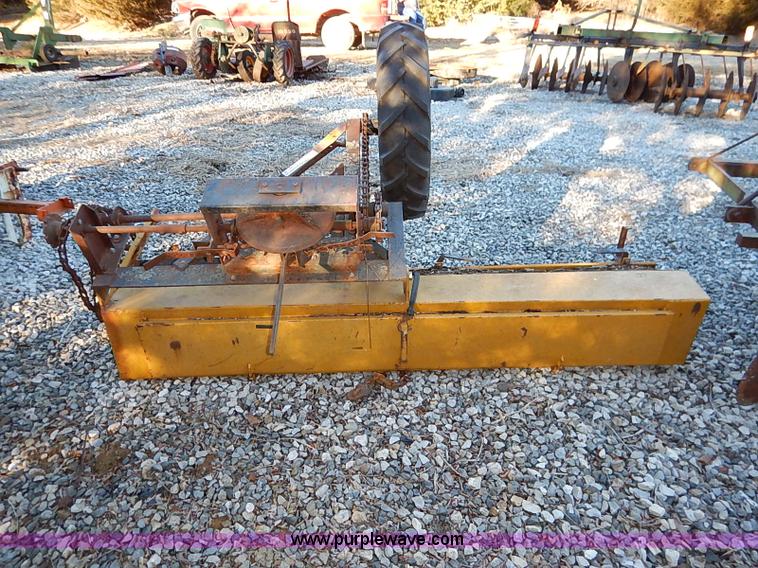 image for item BC9861 Barber metered feed seeder