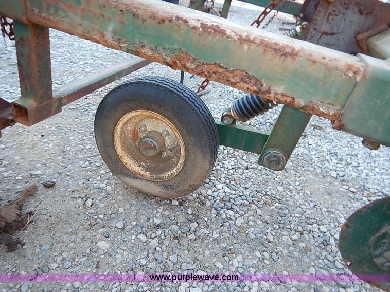 image for item BC9864 Two row plow