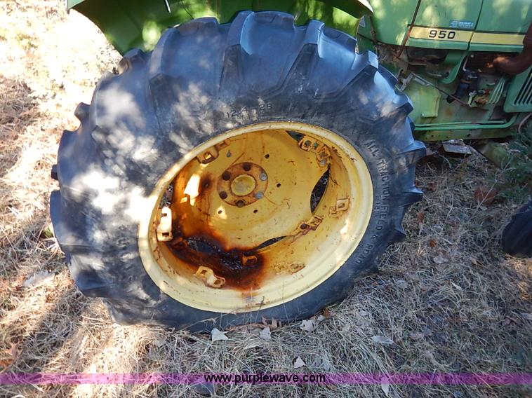 image for item BC9874 John Deere 950 tractor