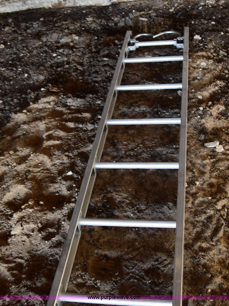 image for item BP9939 20' aluminum roof ladder