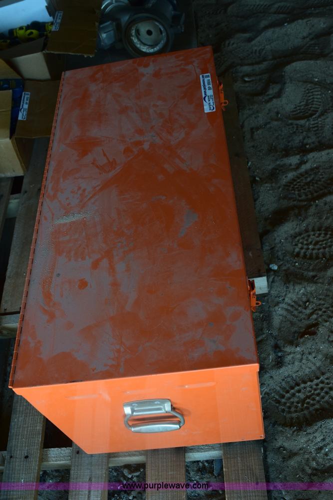 image for item BP9954 Stihl power saw box