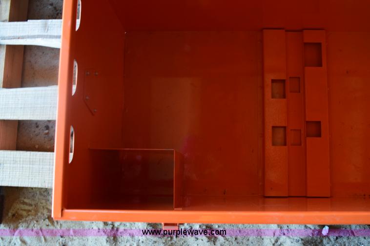 image for item BP9954 Stihl power saw box