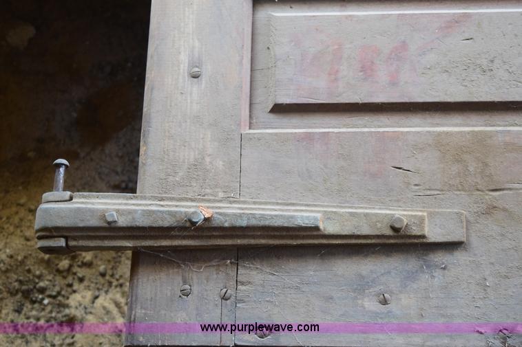 image for item BP9958 Freezer door and frame