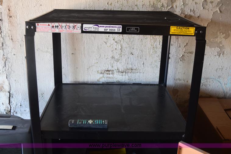 image for item BP9959 Sanyo 27" television