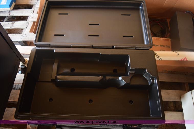 image for item BP9960 Assorted radio equipment