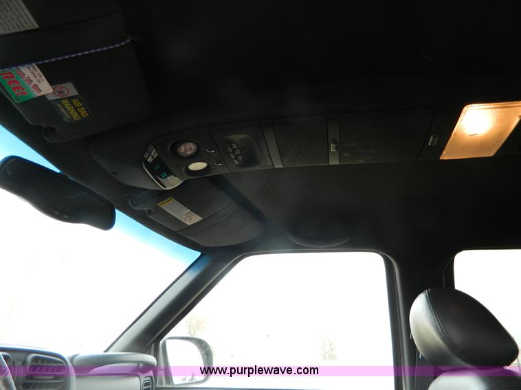 image for item D6111 1999 Chevrolet Blazer SUV