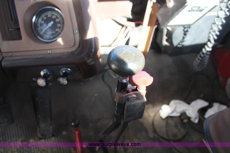 image for item H1430 1977 Ford F700 fire truck