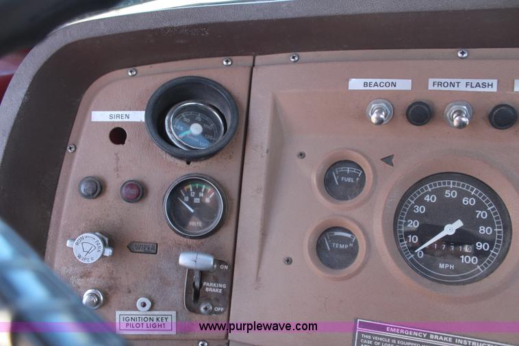 image for item H1430 1977 Ford F700 fire truck