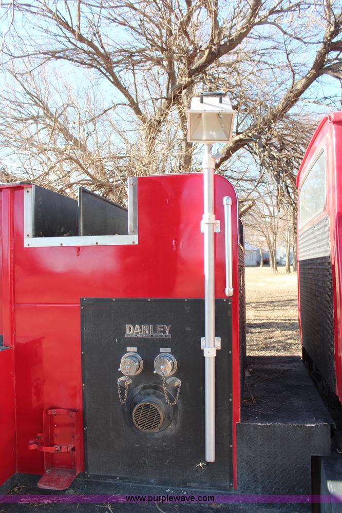 image for item H1430 1977 Ford F700 fire truck