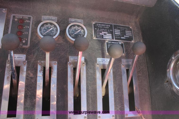 image for item H1430 1977 Ford F700 fire truck