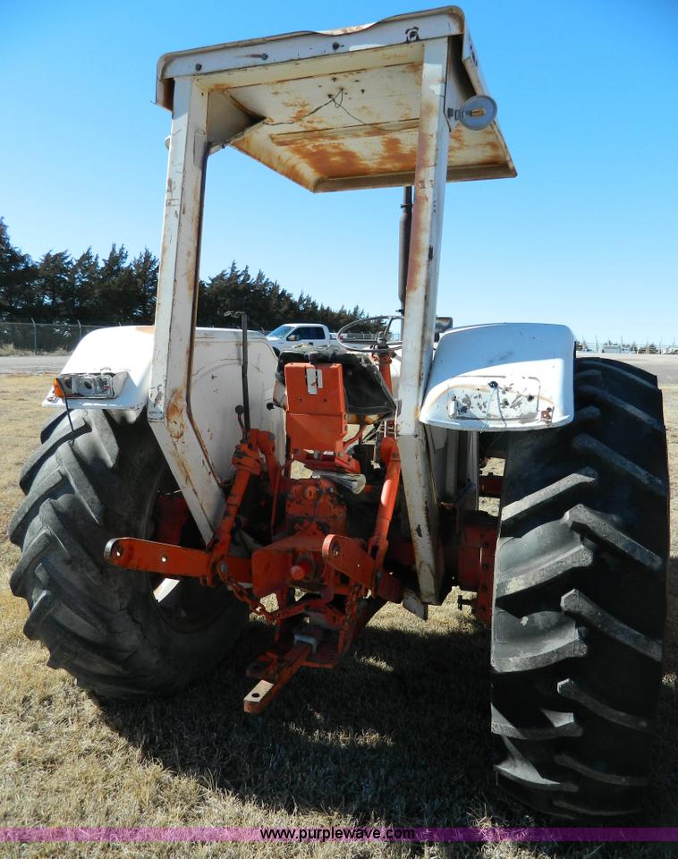 image for item H2269 David Brown 995 tractor