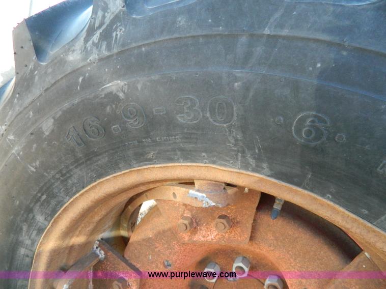 image for item H2269 David Brown 995 tractor