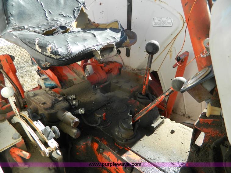 image for item H2269 David Brown 995 tractor