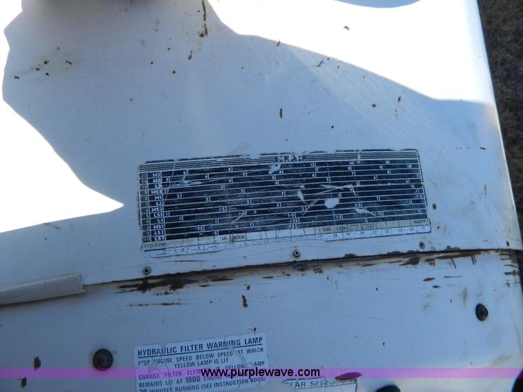 image for item H2269 David Brown 995 tractor