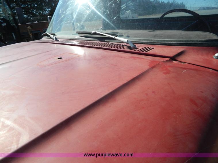 image for item H2270 1971 Ford F250 pickup truck cab and chassis