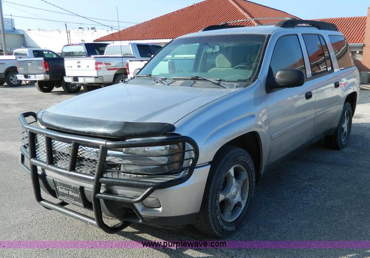 image for item H2271 2006 Chevrolet TrailBlazer EXT SUV