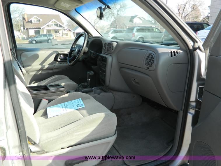 image for item H2271 2006 Chevrolet TrailBlazer EXT SUV