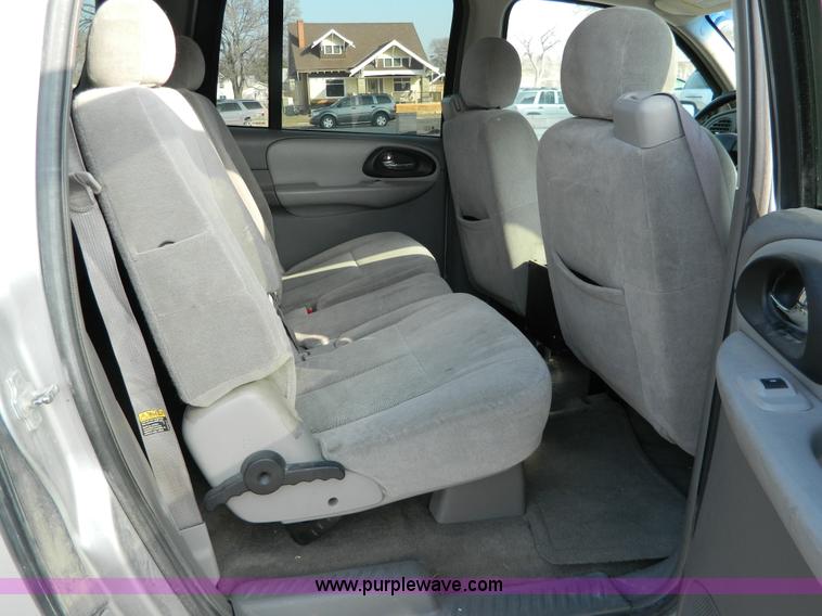 image for item H2271 2006 Chevrolet TrailBlazer EXT SUV