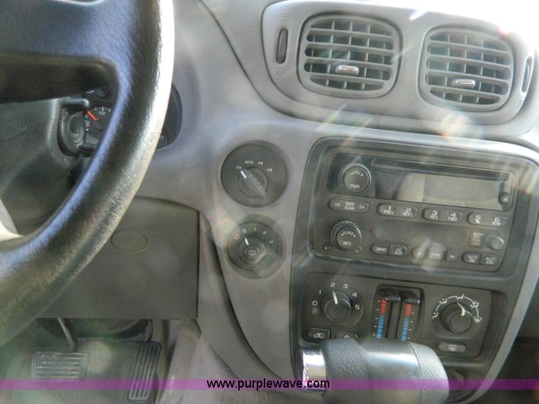 image for item H2271 2006 Chevrolet TrailBlazer EXT SUV