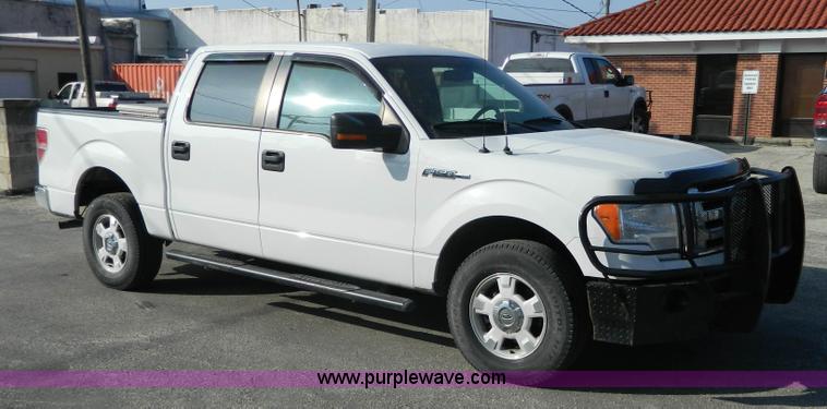 image for item H2272 2009 Ford F150 XLT SuperCrew pickup truck