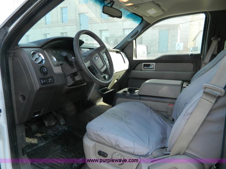 image for item H2272 2009 Ford F150 XLT SuperCrew pickup truck