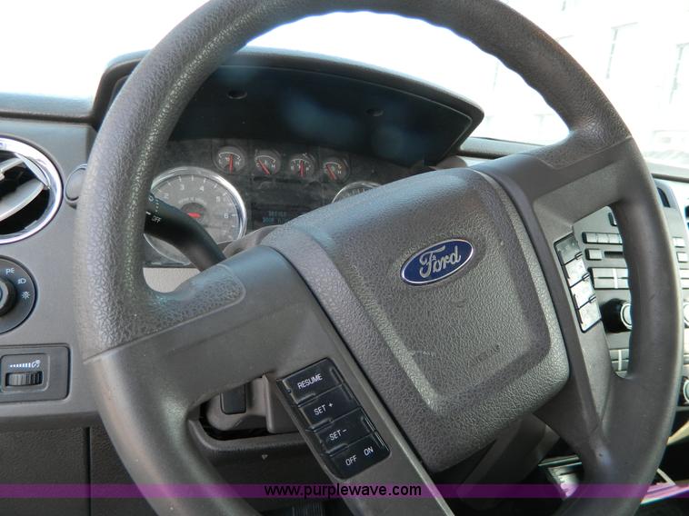 image for item H2272 2009 Ford F150 XLT SuperCrew pickup truck