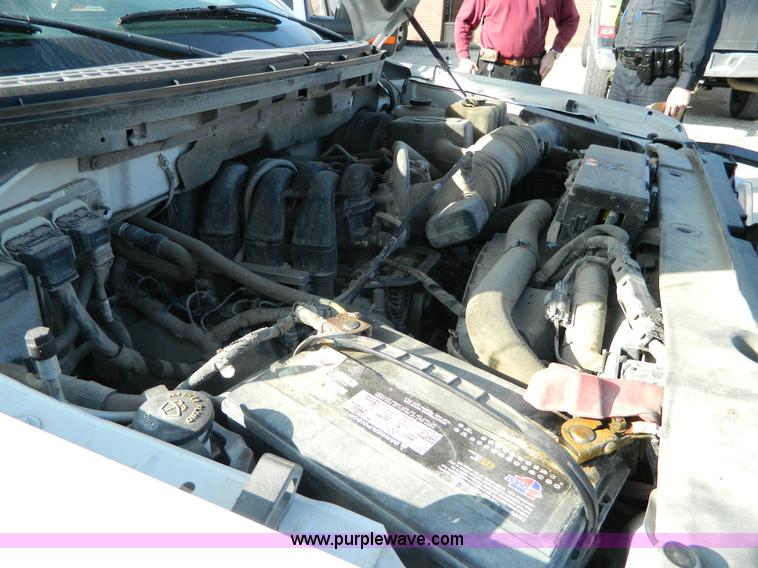 image for item H2272 2009 Ford F150 XLT SuperCrew pickup truck