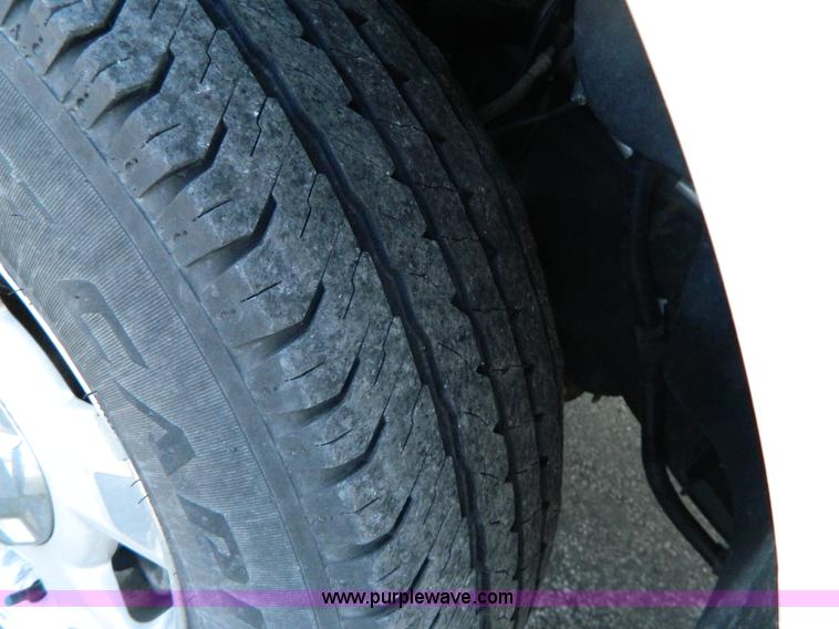 image for item H2272 2009 Ford F150 XLT SuperCrew pickup truck