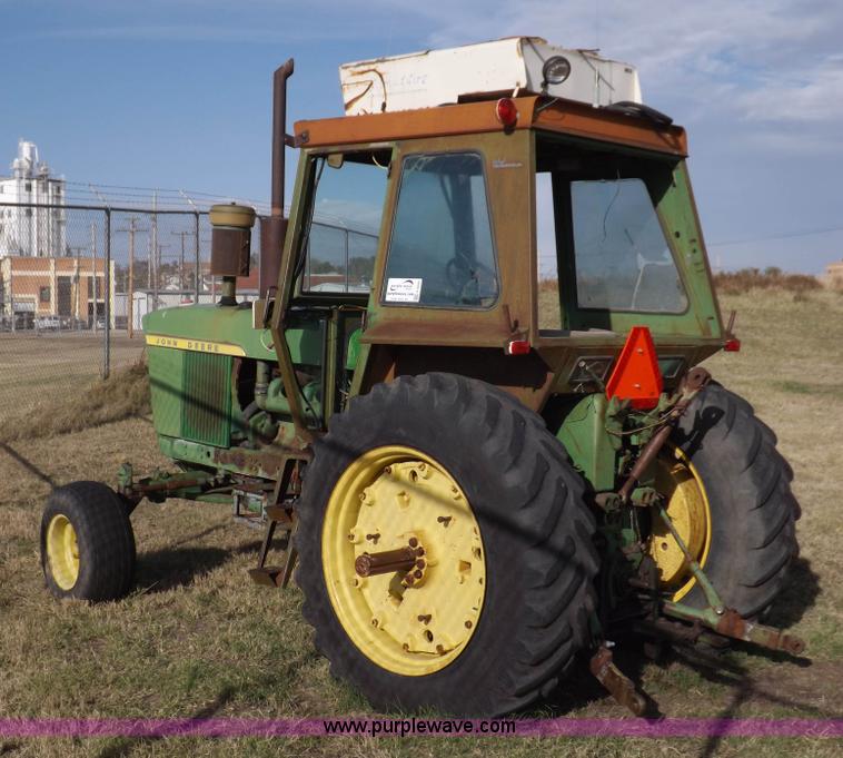 image for item H9006 1967 John Deere 4020 tractor