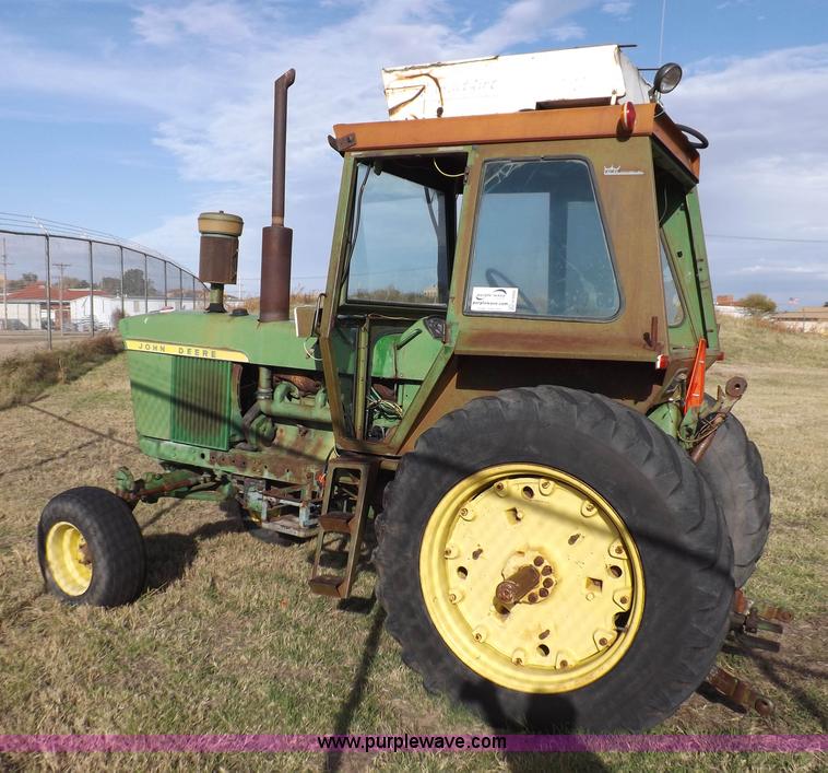 image for item H9006 1967 John Deere 4020 tractor