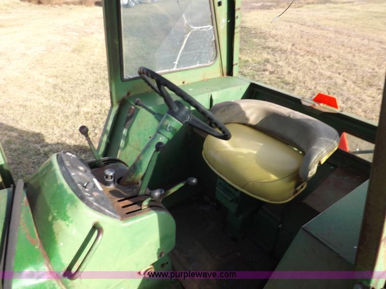 image for item H9006 1967 John Deere 4020 tractor