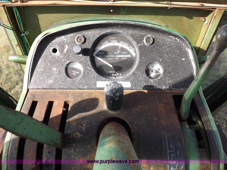image for item H9006 1967 John Deere 4020 tractor