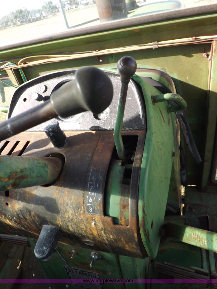 image for item H9006 1967 John Deere 4020 tractor