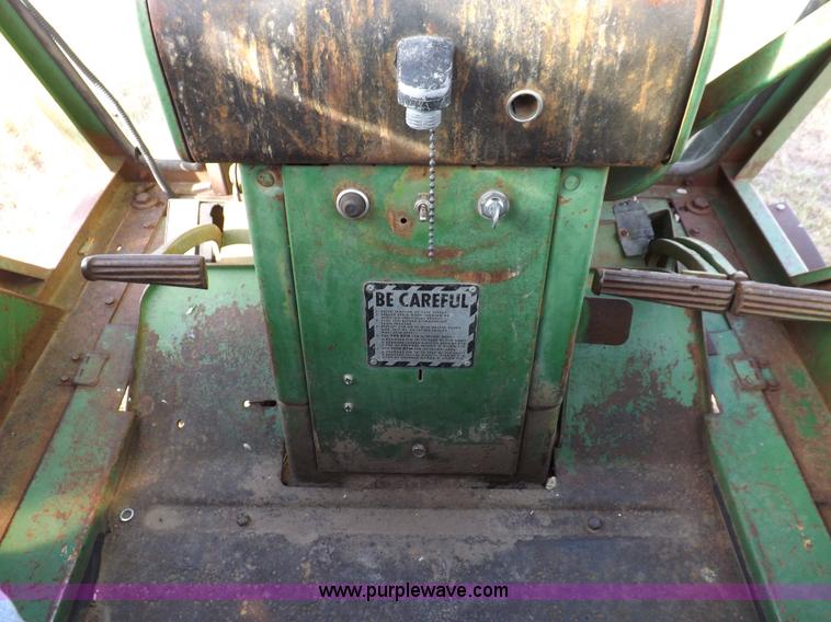 image for item H9006 1967 John Deere 4020 tractor