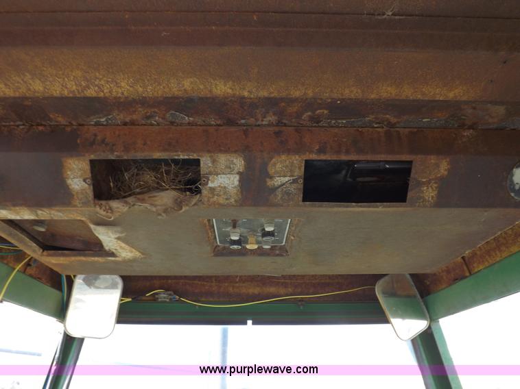 image for item H9006 1967 John Deere 4020 tractor