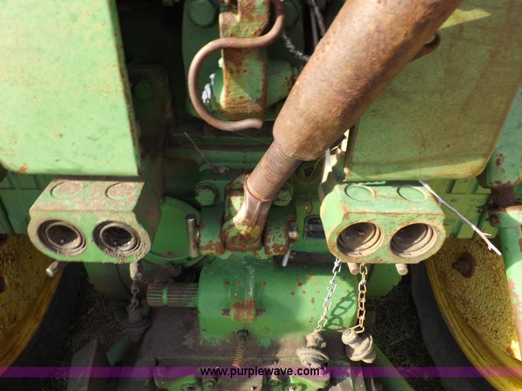 image for item H9006 1967 John Deere 4020 tractor