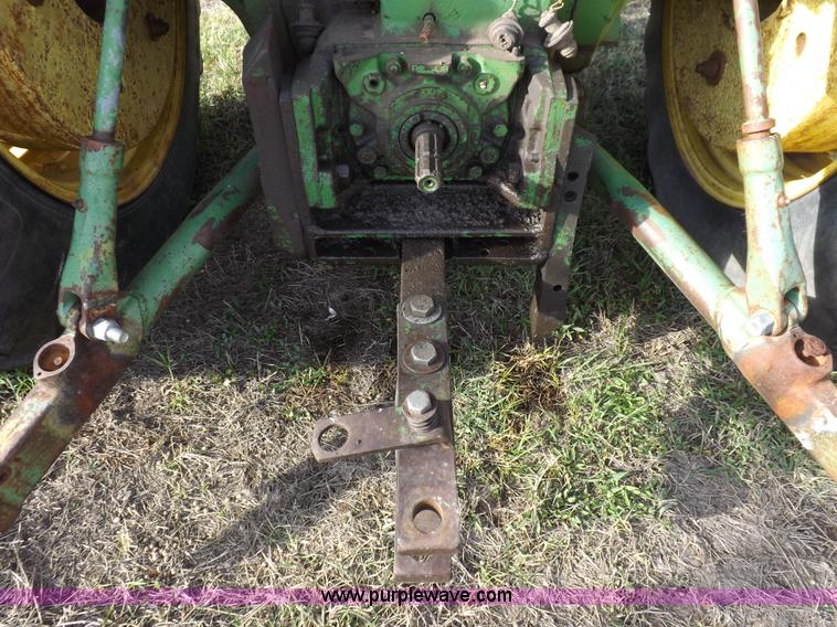 image for item H9006 1967 John Deere 4020 tractor