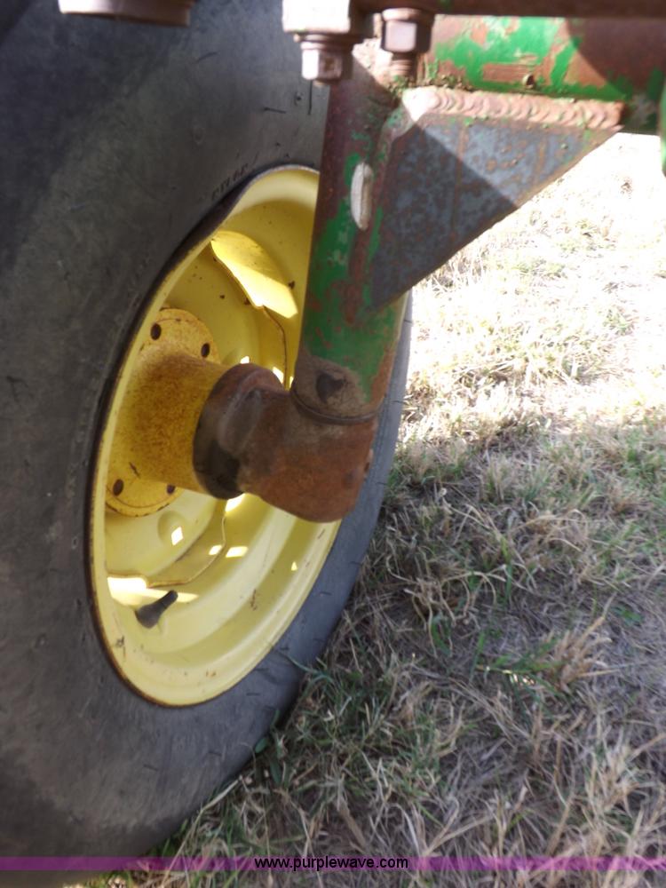 image for item H9006 1967 John Deere 4020 tractor