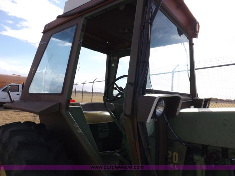 image for item H9006 1967 John Deere 4020 tractor