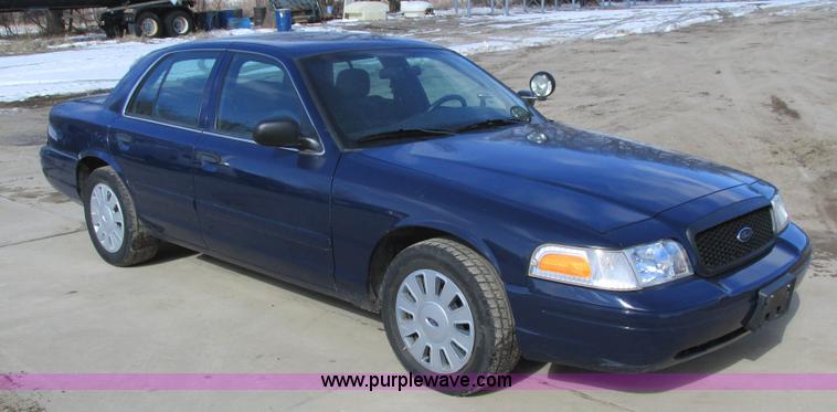 image for item I4061 2008 Ford Crown Victoria Police Interceptor