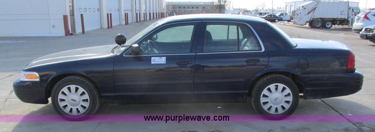 image for item I4061 2008 Ford Crown Victoria Police Interceptor