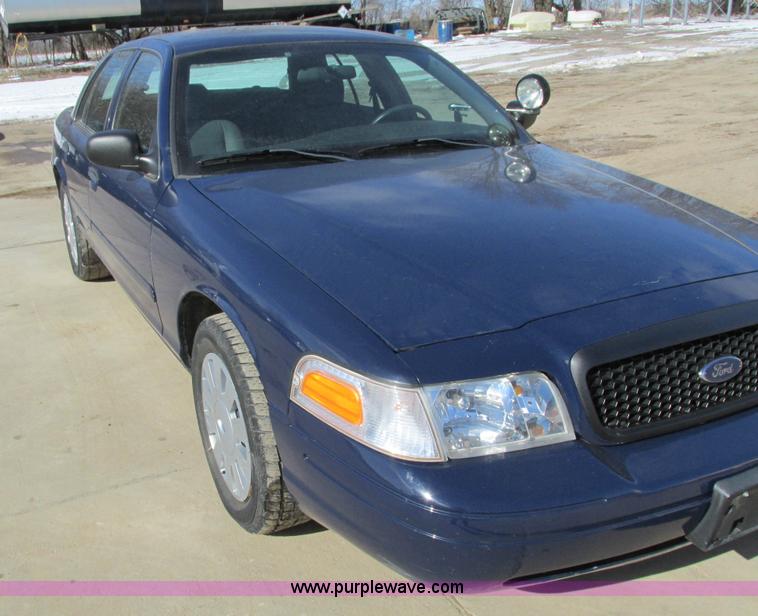 image for item I4061 2008 Ford Crown Victoria Police Interceptor