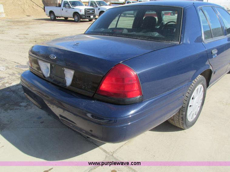 image for item I4061 2008 Ford Crown Victoria Police Interceptor