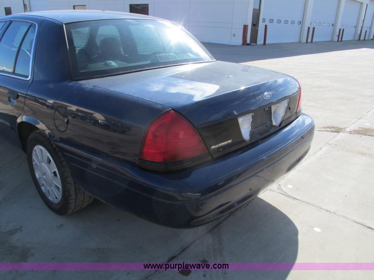 image for item I4061 2008 Ford Crown Victoria Police Interceptor